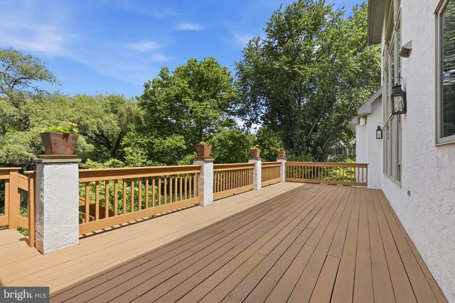 367 MILLPOND DR, Lititz, PA 17543