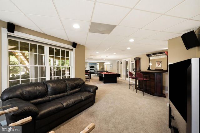 367 MILLPOND DR, Lititz, PA 17543