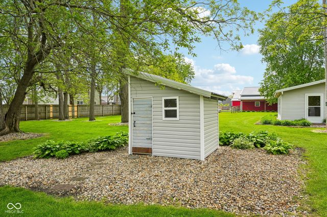 211 Whiteland Road, Whiteland, IN 46184