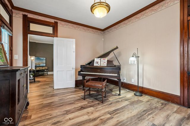 211 Whiteland Road, Whiteland, IN 46184