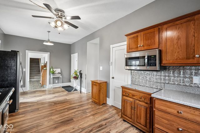 211 Whiteland Road, Whiteland, IN 46184