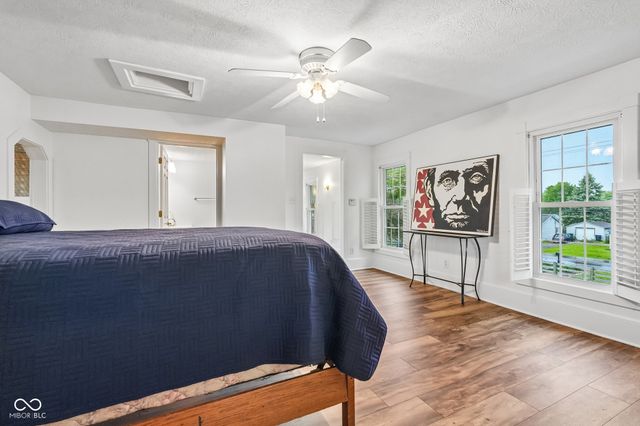 211 Whiteland Road, Whiteland, IN 46184