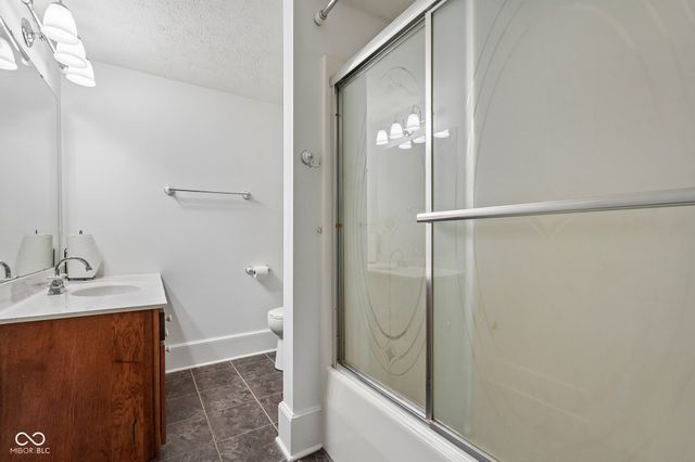 211 Whiteland Road, Whiteland, IN 46184