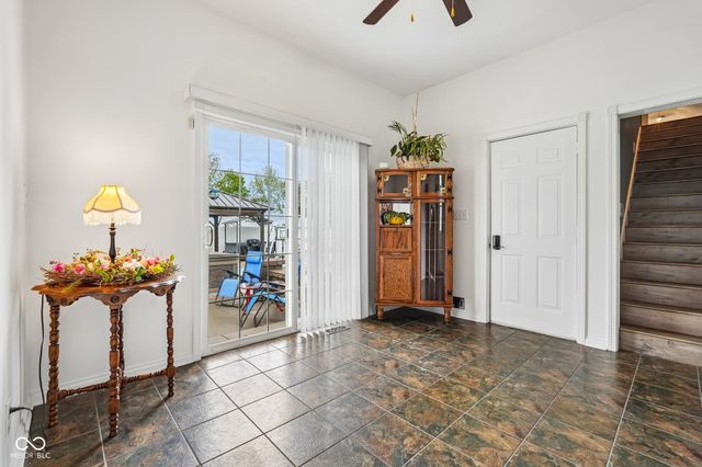 211 Whiteland Road, Whiteland, IN 46184