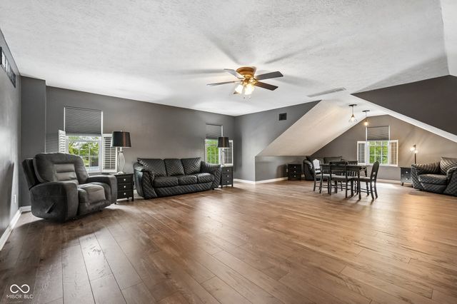 211 Whiteland Road, Whiteland, IN 46184