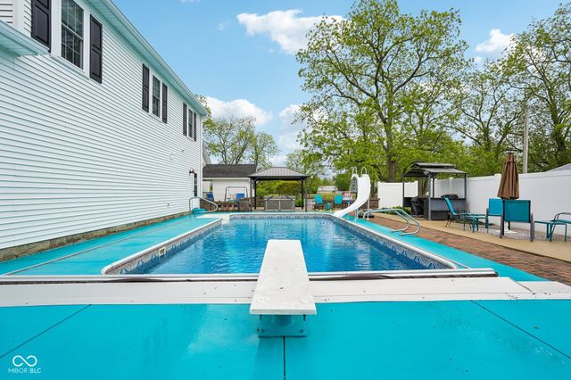 211 Whiteland Road, Whiteland, IN 46184