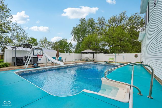 211 Whiteland Road, Whiteland, IN 46184