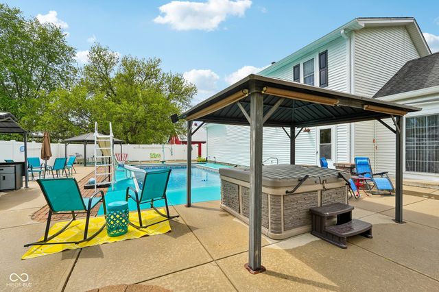 211 Whiteland Road, Whiteland, IN 46184