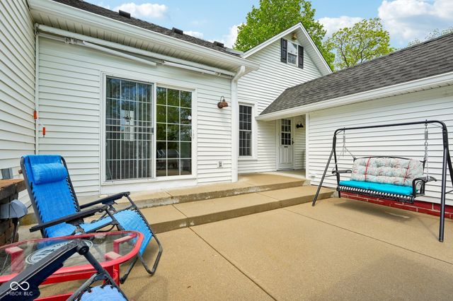 211 Whiteland Road, Whiteland, IN 46184