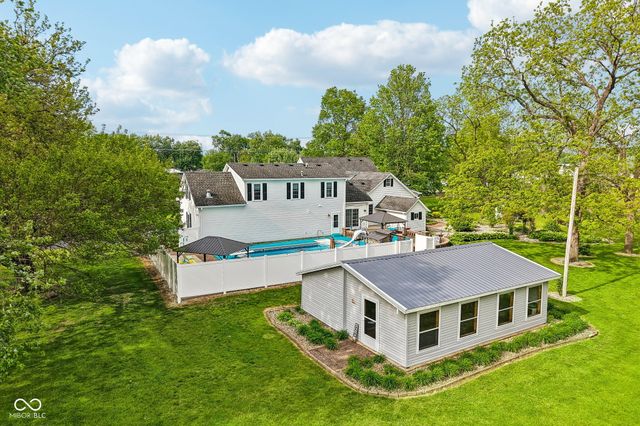 211 Whiteland Road, Whiteland, IN 46184