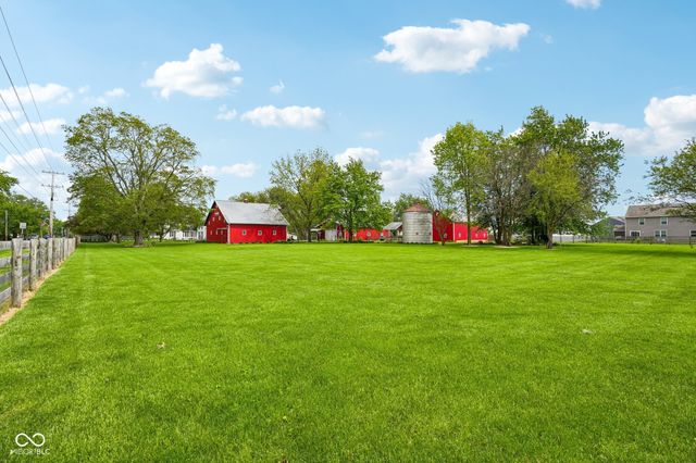 211 Whiteland Road, Whiteland, IN 46184