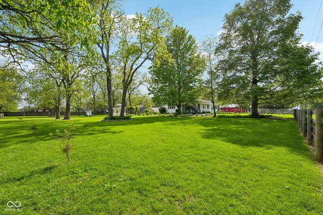 211 Whiteland Road, Whiteland, IN 46184