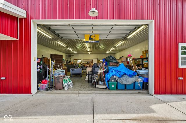 211 Whiteland Road, Whiteland, IN 46184