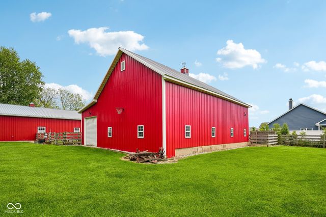 211 Whiteland Road, Whiteland, IN 46184