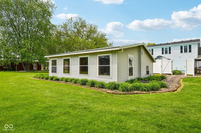 211 Whiteland Road, Whiteland, IN 46184