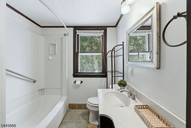41 Summit Rd, Sparta Twp., NJ 07871