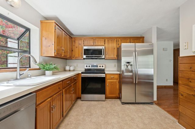 143 Harper Ridge Road, Hampstead, NH 03826