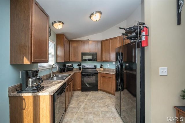 36 Chesterfield Court, Wentzville, MO 63385