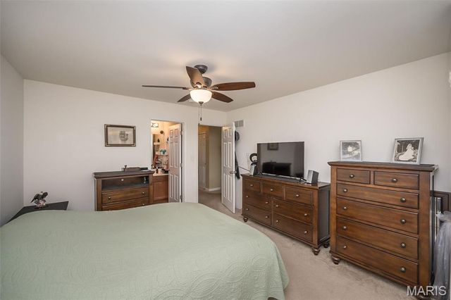 36 Chesterfield Court, Wentzville, MO 63385