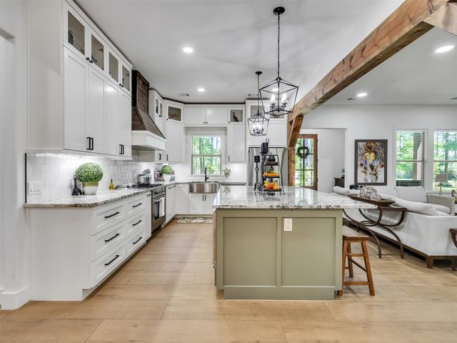 9 Prescott Drive, New Waverly, TX 77358