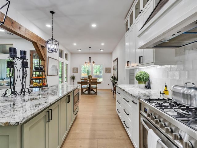 9 Prescott Drive, New Waverly, TX 77358