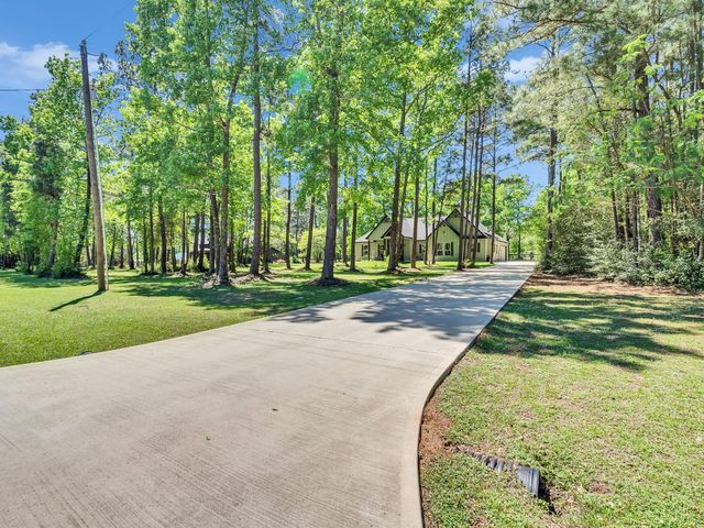 9 Prescott Drive, New Waverly, TX 77358