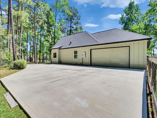9 Prescott Drive, New Waverly, TX 77358
