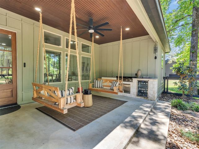 9 Prescott Drive, New Waverly, TX 77358