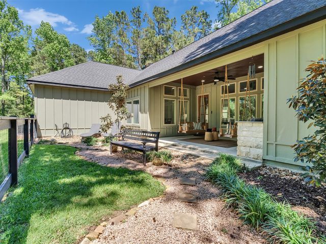 9 Prescott Drive, New Waverly, TX 77358