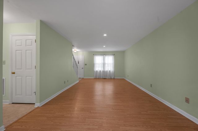 1748 Brook Park Drive, Lexington, KY 40515