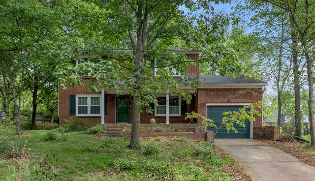 1748 Brook Park Drive, Lexington, KY 40515