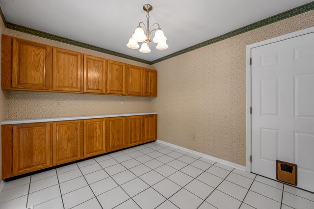 1748 Brook Park Drive, Lexington, KY 40515