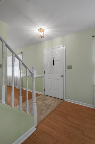 1748 Brook Park Drive, Lexington, KY 40515