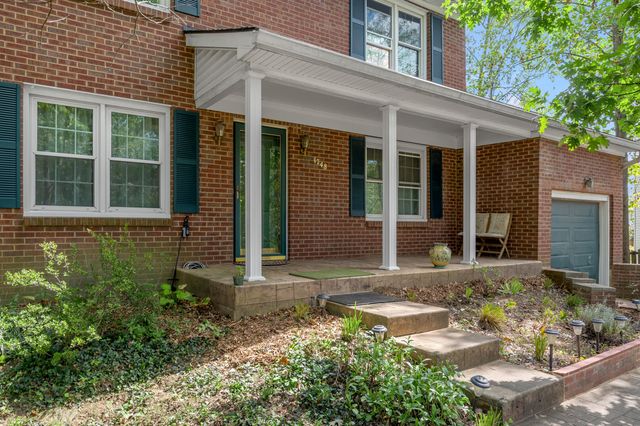 1748 Brook Park Drive, Lexington, KY 40515