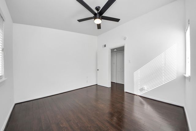 3500 Tangle Brush Drive 8, Spring, TX 77381