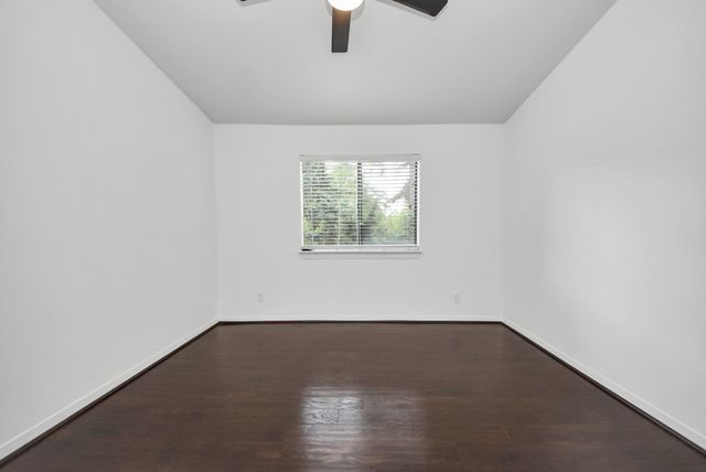 3500 Tangle Brush Drive 8, Spring, TX 77381