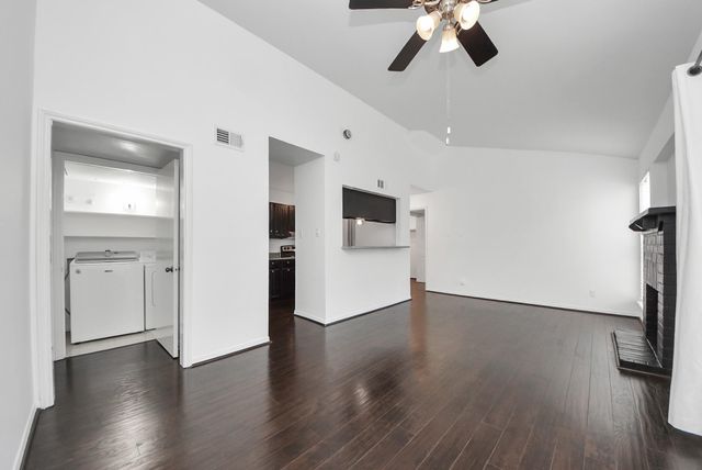 3500 Tangle Brush Drive 8, Spring, TX 77381