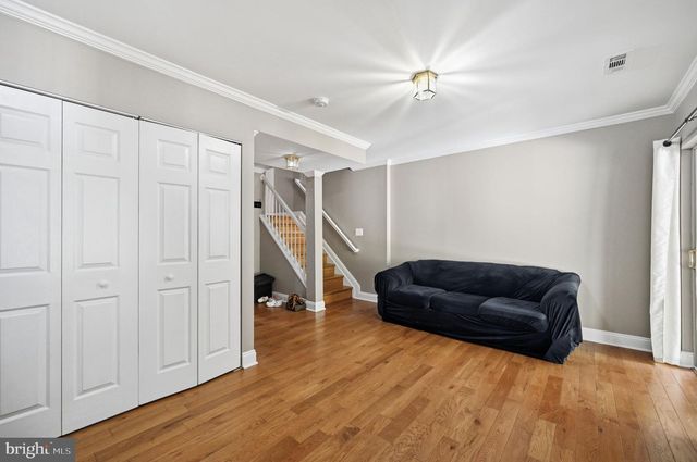 25203 DUNVEGAN SQ, Chantilly, VA 20152