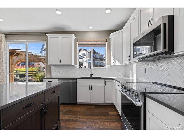 1694 Stable View Dr, Castle Pines, CO 80108
