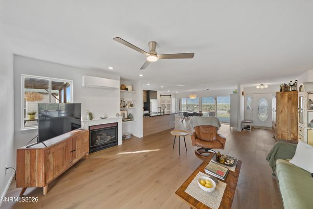 2833 Fuller Avenue, Minden, NV 89423