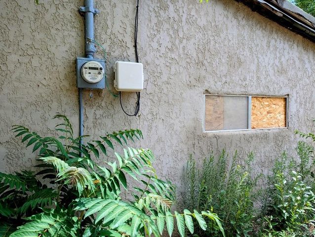 505 W 10th Street, Walsenburg, CO 81089