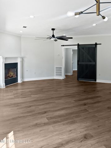 111 Carriage Lane, Florence, MS 39073