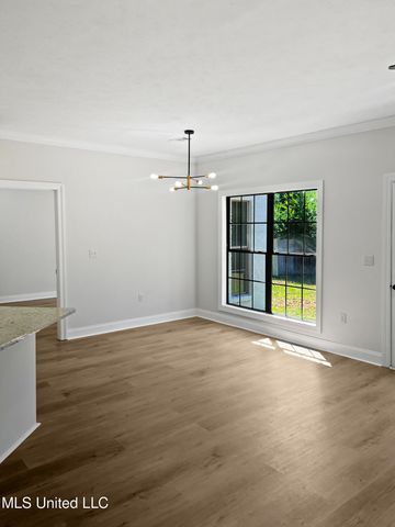 111 Carriage Lane, Florence, MS 39073