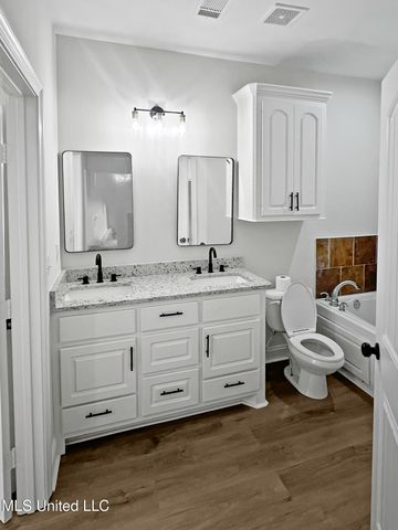 111 Carriage Lane, Florence, MS 39073