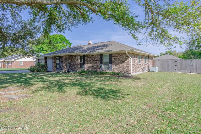 917 E Butler Street, Rayne, LA 70578