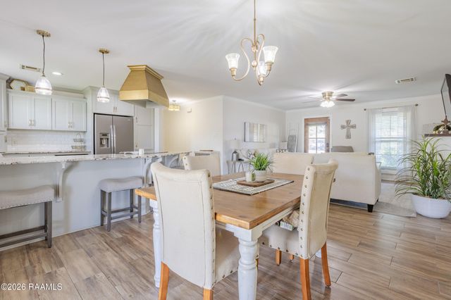 917 E Butler Street, Rayne, LA 70578