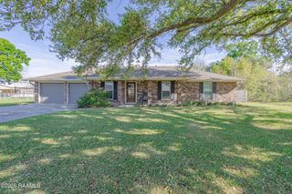 917 E Butler Street, Rayne, LA 70578