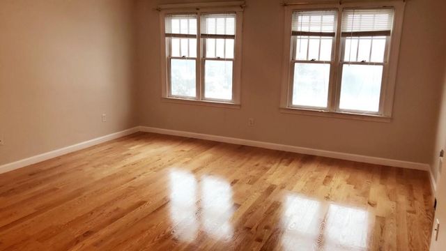 38 Hood St 38, Newton, MA 02458