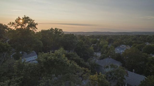38 Hood St 38, Newton, MA 02458