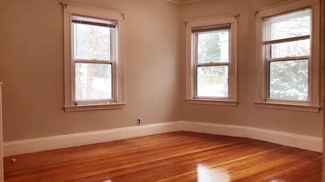 38 Hood St 38, Newton, MA 02458